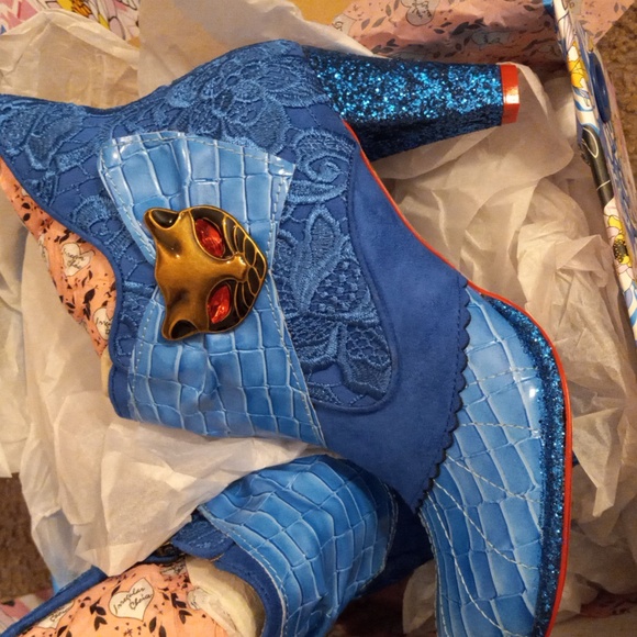 Beautiful Blue Miaow Irregular Choice Booties, size 43, size 11 - Picture 8 of 12